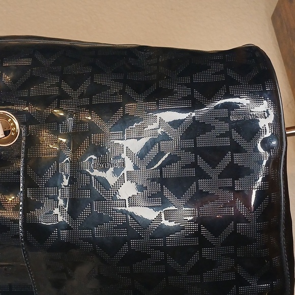 Michael kors logo pvc signature tote black and tan With Matching Wallet Set - Picture 3 of 16